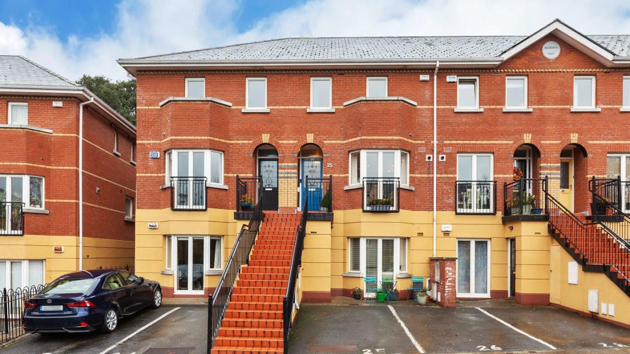 25 Redcourt Oaks, Seafield Road East, Clontarf, Dublin 3 €595,000