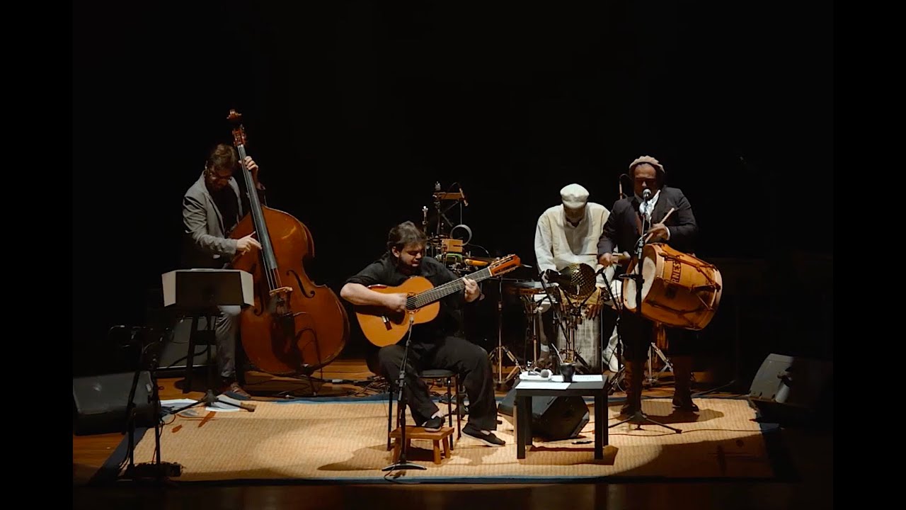Yamandu toca Chacarera (La Pesada) Luís Salinas