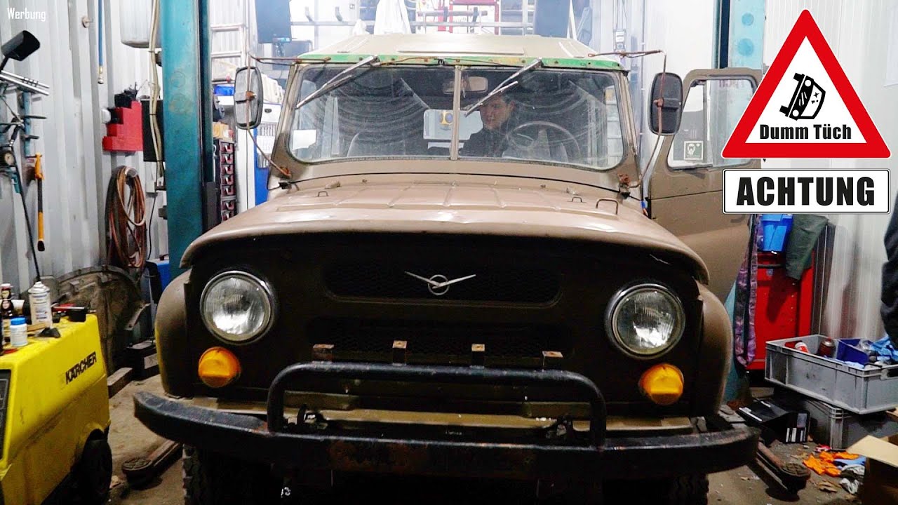 Komplett schrott - UAZ 469 von unten | Dumm Tüch
