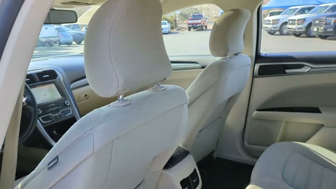 2019 Ford Fusion Hybrid SE  UT