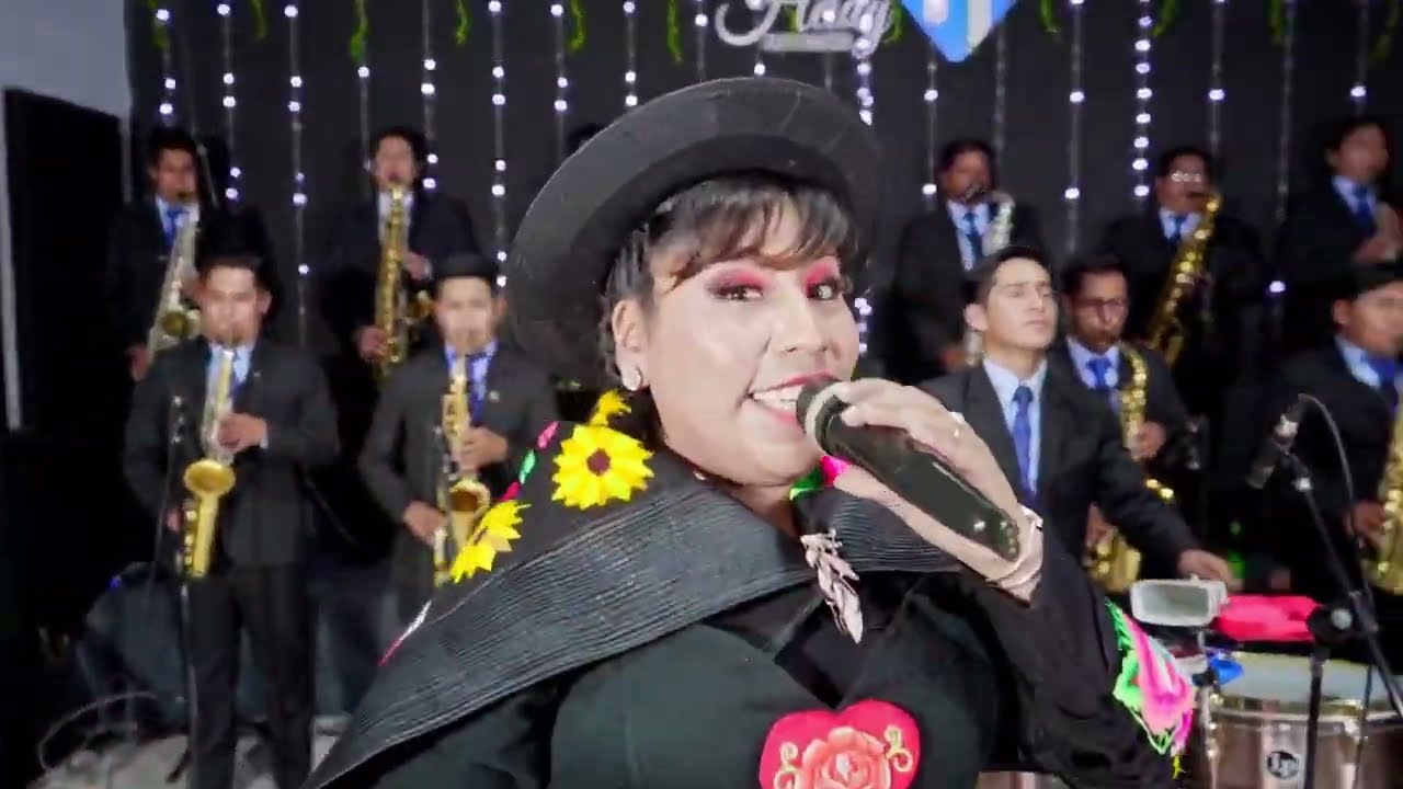 GINA BENITO - MUJER IMPERFECTA