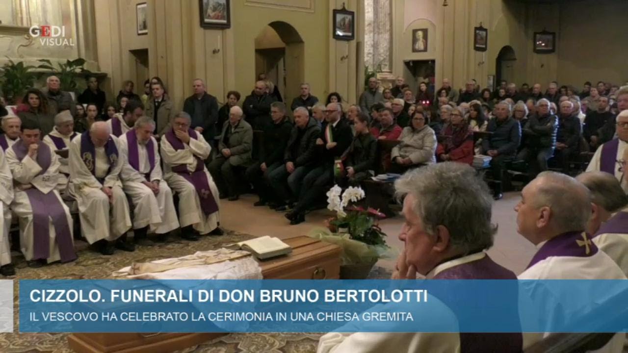 Il commosso saluto a don Bertolotti, parroco di Cizzolo