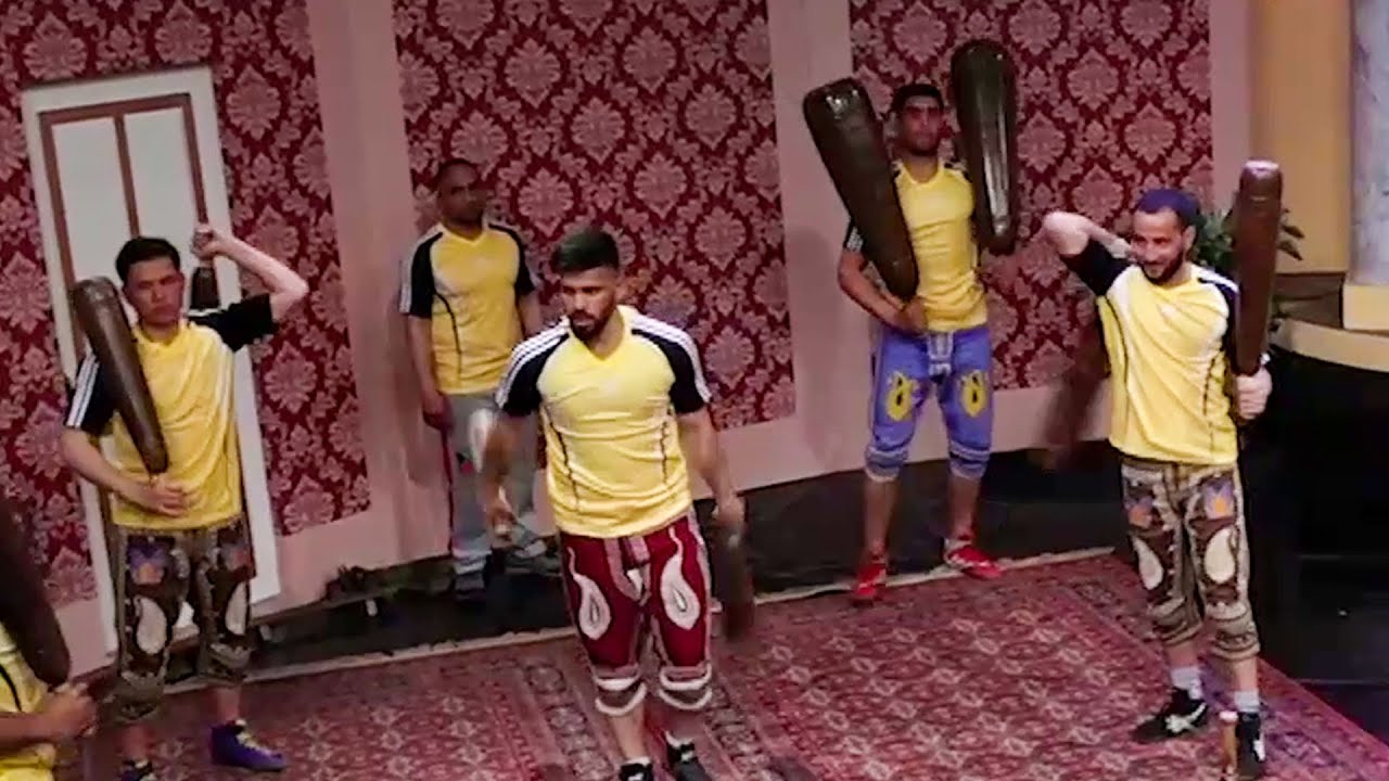 Beautiful Zarb e Meel performing by Zurkhaneh team / نمایش زیبای ضرب میل توسط تیم زور خانه ایی
