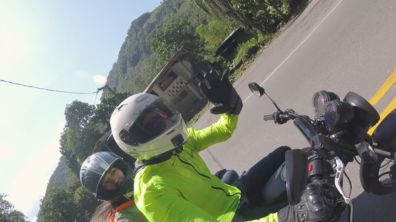 Bogotá - Medellín en AKT NKD 125 l Segunda Parte - #CarlitosConvers