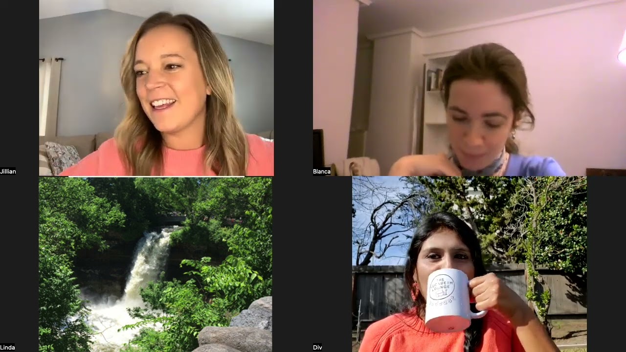 Live Chat In The Lounge!