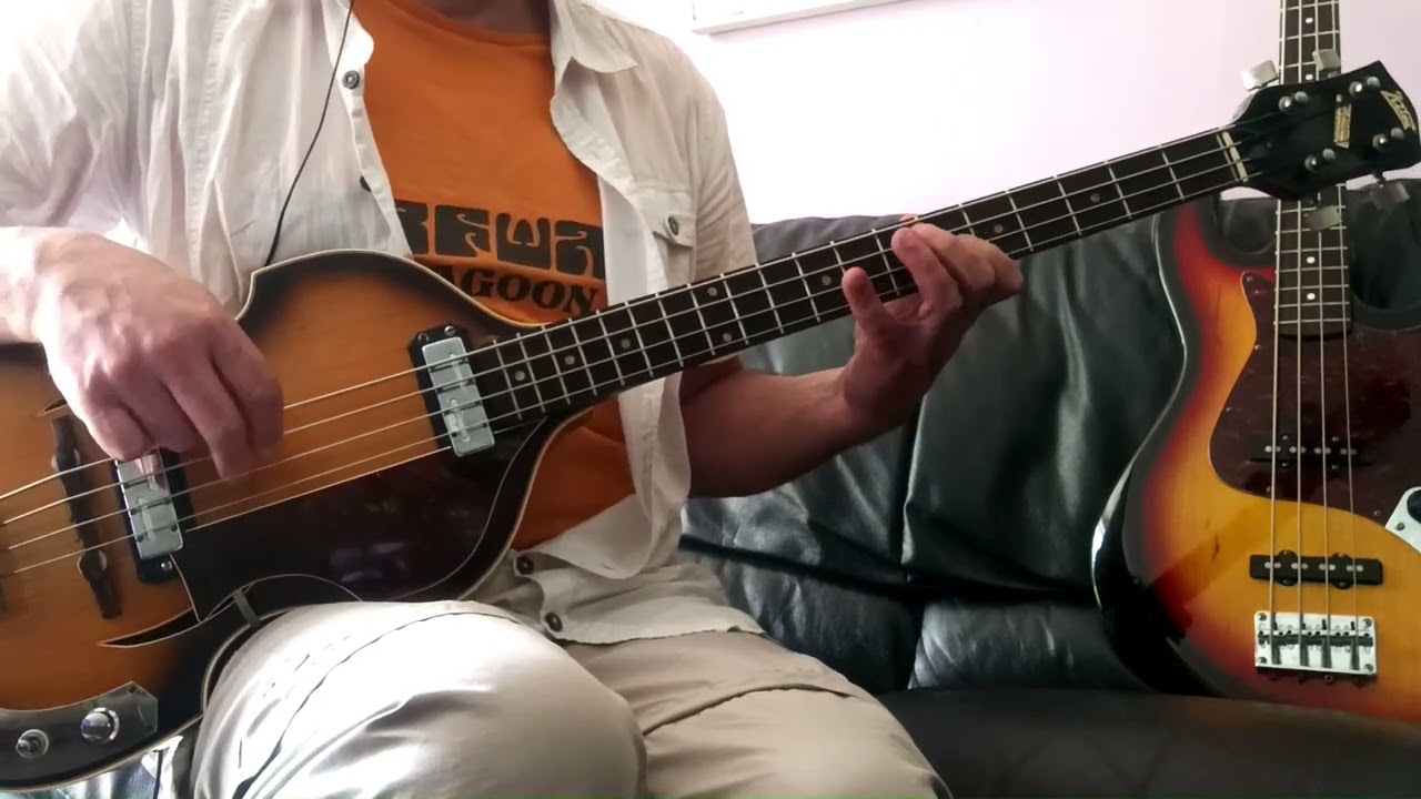 Hippy Hippy Shakes (The Swinging Blue Jeans) Bass Cover Klira Twen Star 356 1967