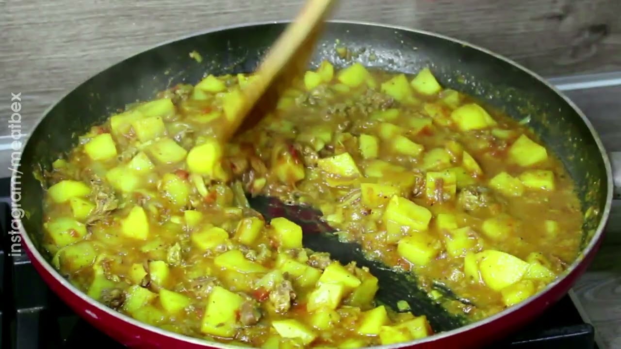 Быстрый Завтрак - Яичница с Тушёнкой и Картошкой
