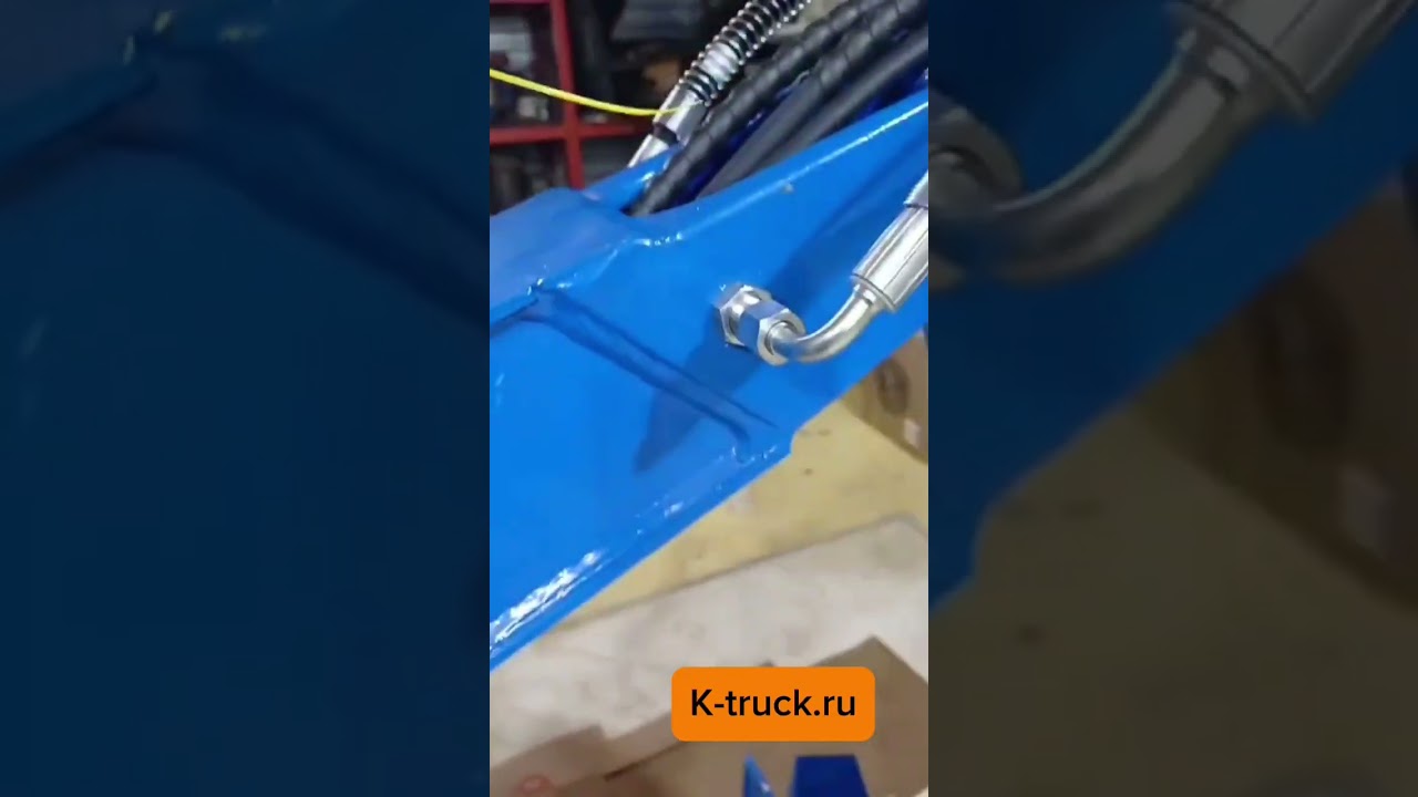 Видеоотзыв от нашего клиента. На видео мини-экскаватор Rippa R15 PRO