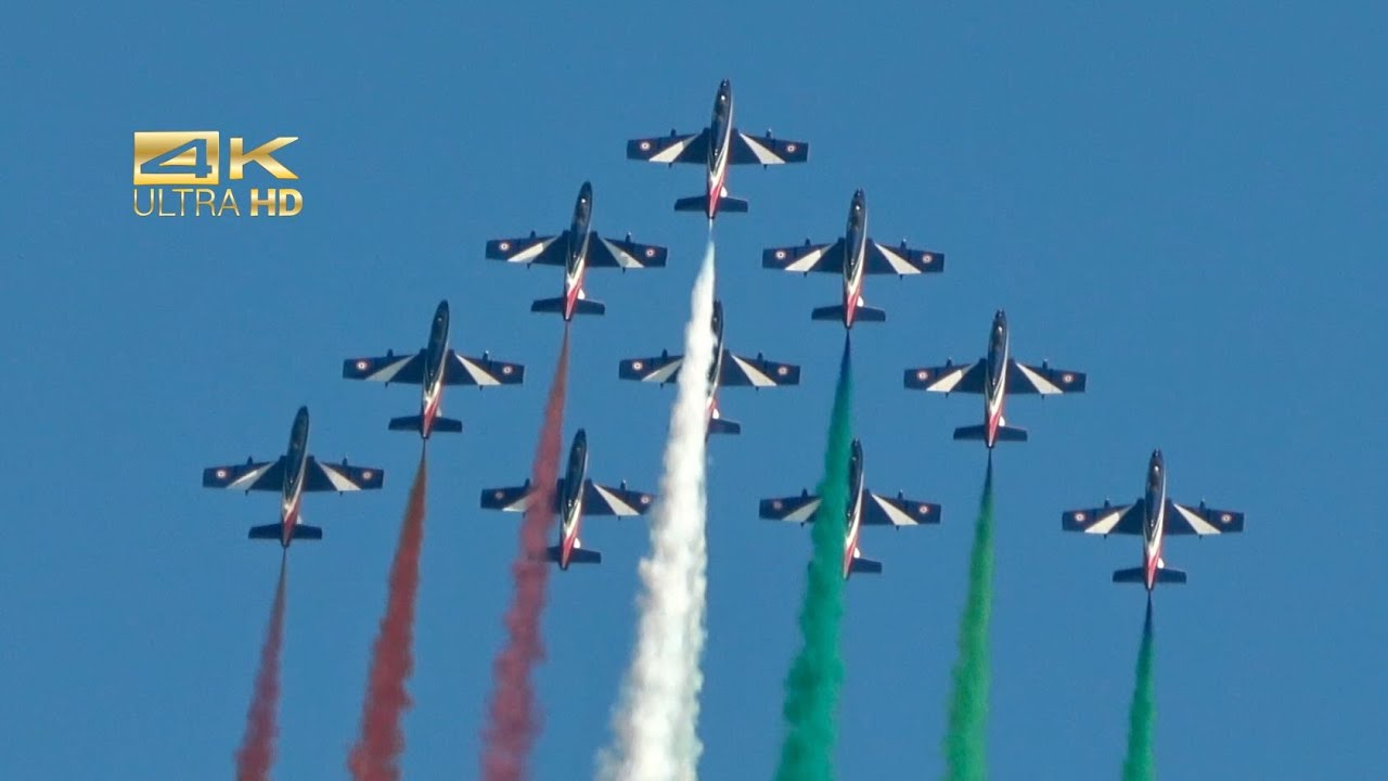 (4K) Frecce Tricolori from Italian Air Force Aeronautica Militare flying Display Jesolo AirShow 2023