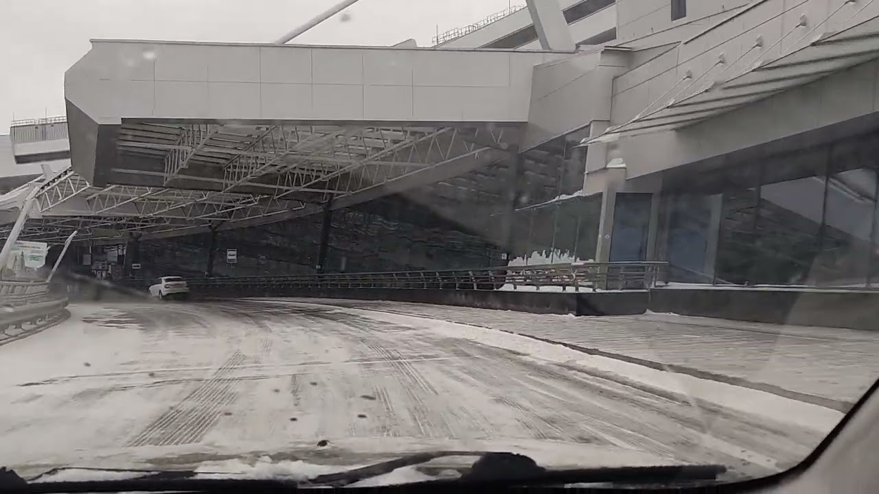 1  В аэропорт