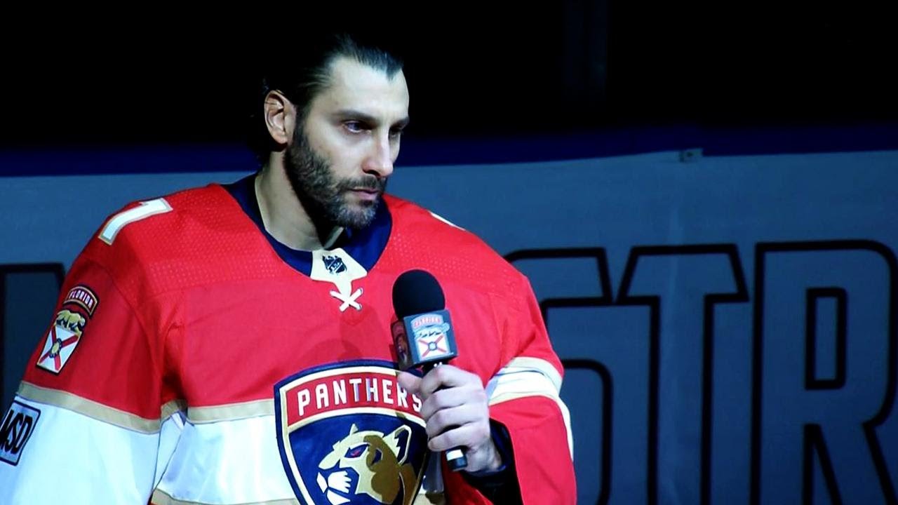 Panthers honour Parkland shooting victims in emotional pre-game ceremony