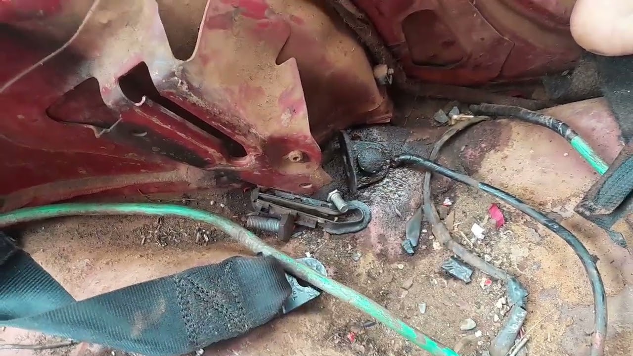 passo a passo de como instalar o cinto fr segurança  do carro #carro  #celta  #golf