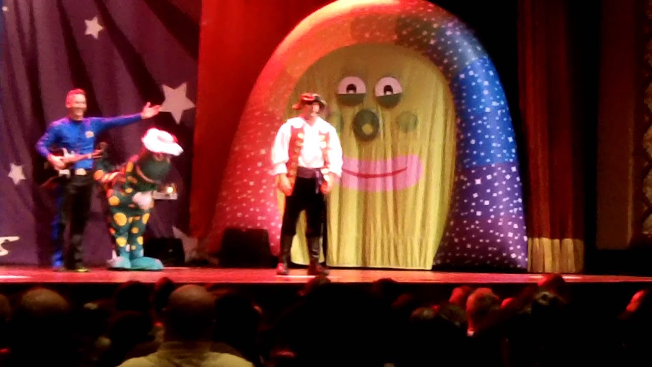 The Wiggles Live - Jacksonville 2014 - Dorothy the Dinosaur
