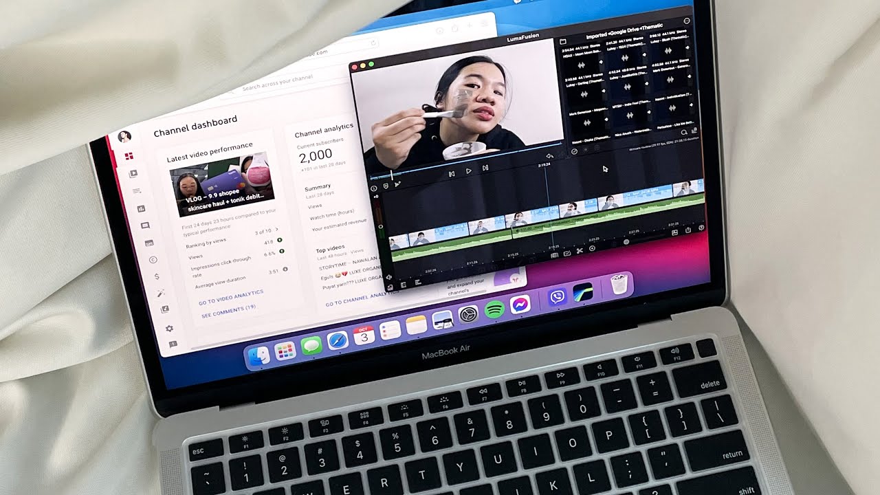 unboxing Macbook Air M1 silver + essential accessories haul 👩🏻‍💻 | sabpozon