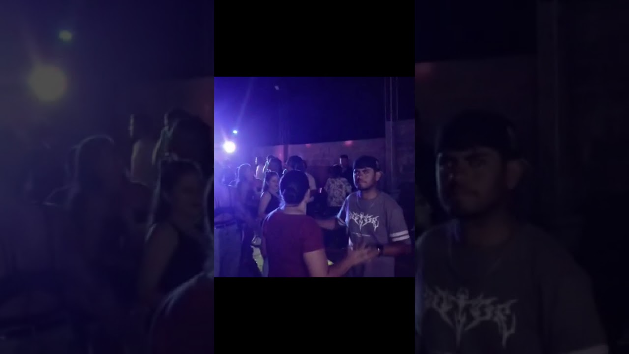 Agrupación 98 . Canta Fabri . Baile de Aguayo 23-01-026