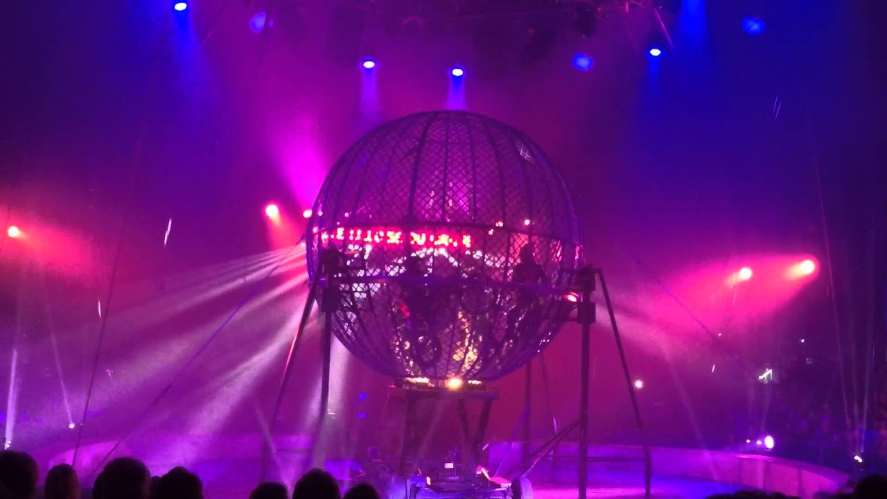 Les Motos La Grande Fete Lilloise du Cirque 2015/Full HD!!!