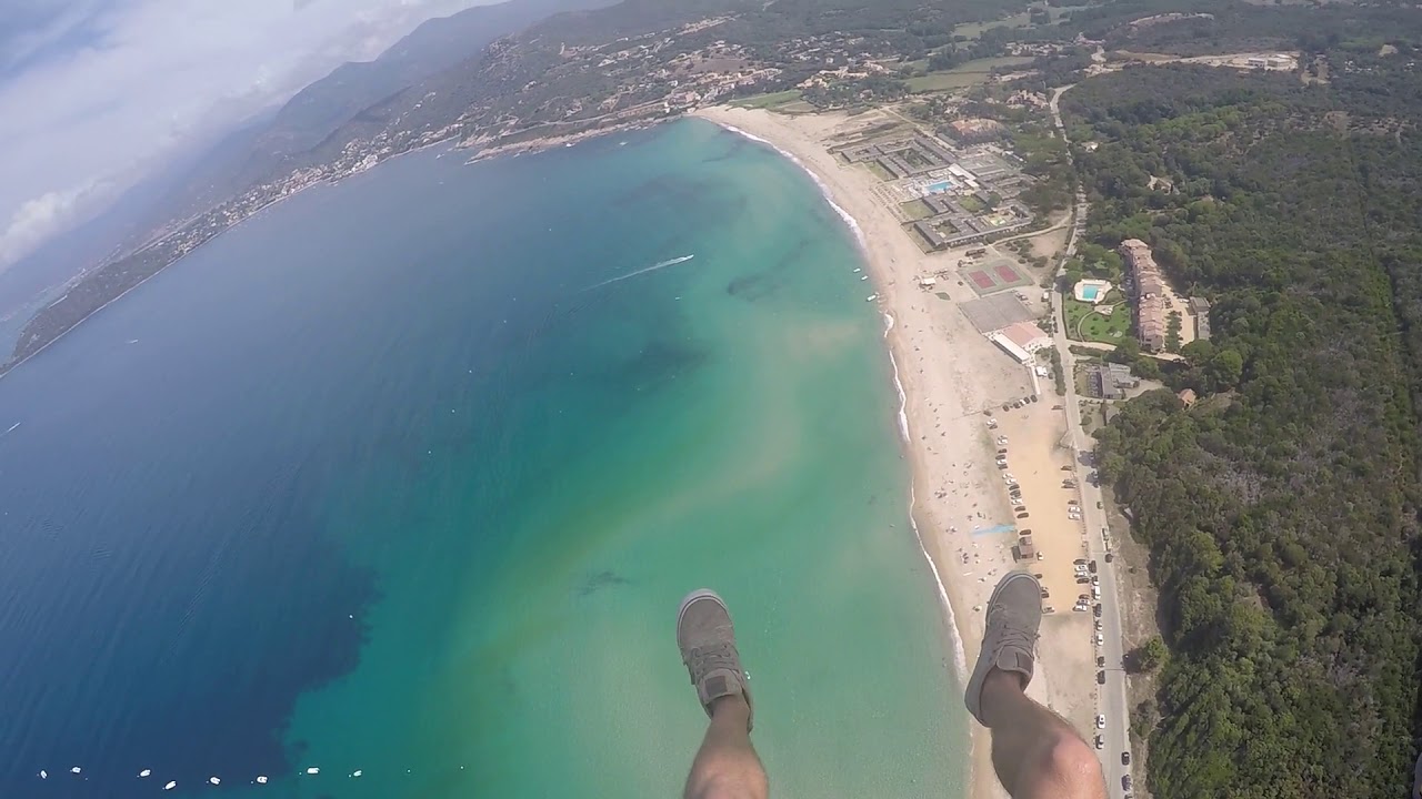 Paragliding in San Bastiano auf Korsika