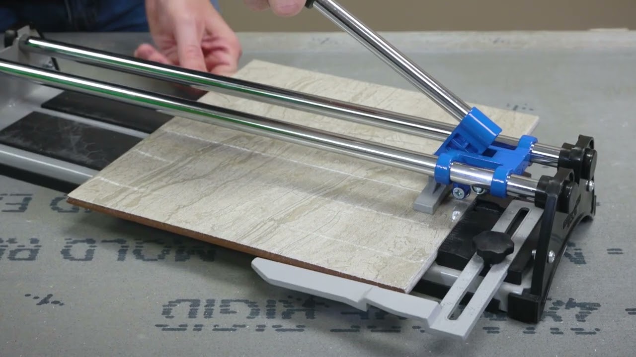 The MARSHALLTOWN 17&rdquo; Tile Cutter