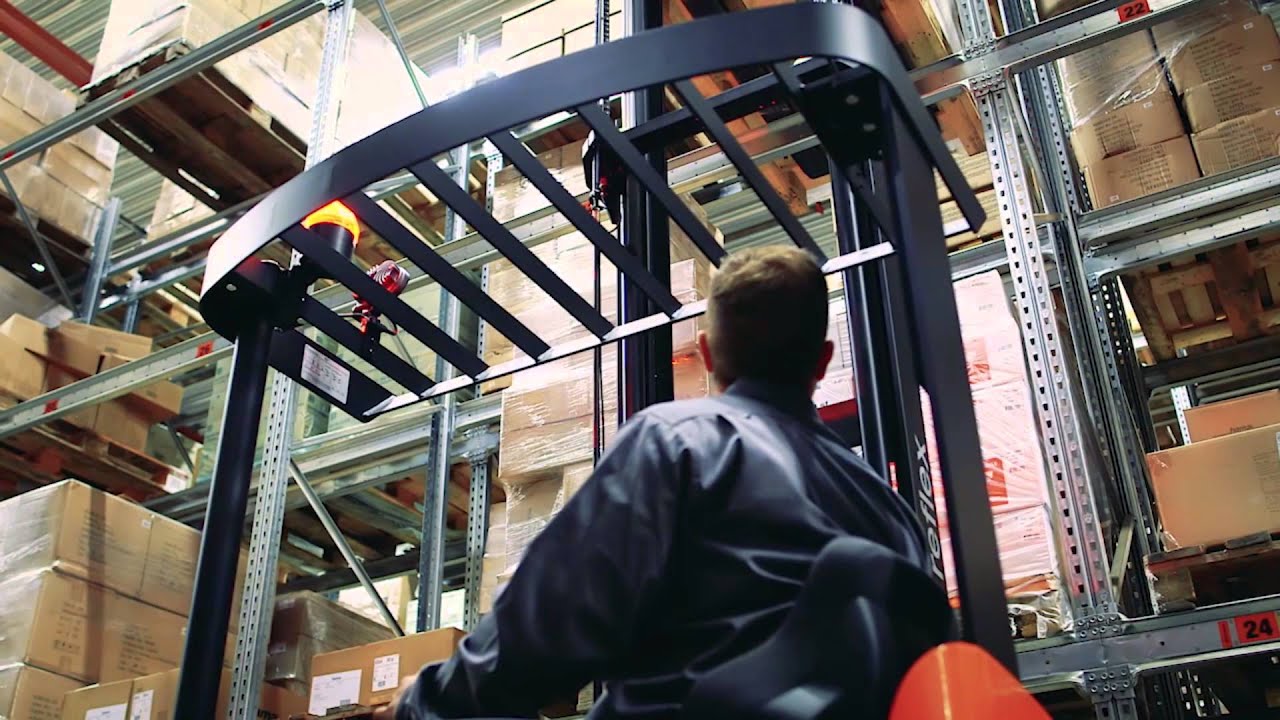 Chariots &agrave; m&acirc;t r&eacute;tractable BT Reflex S&eacute;rie B de Toyota Material Handling