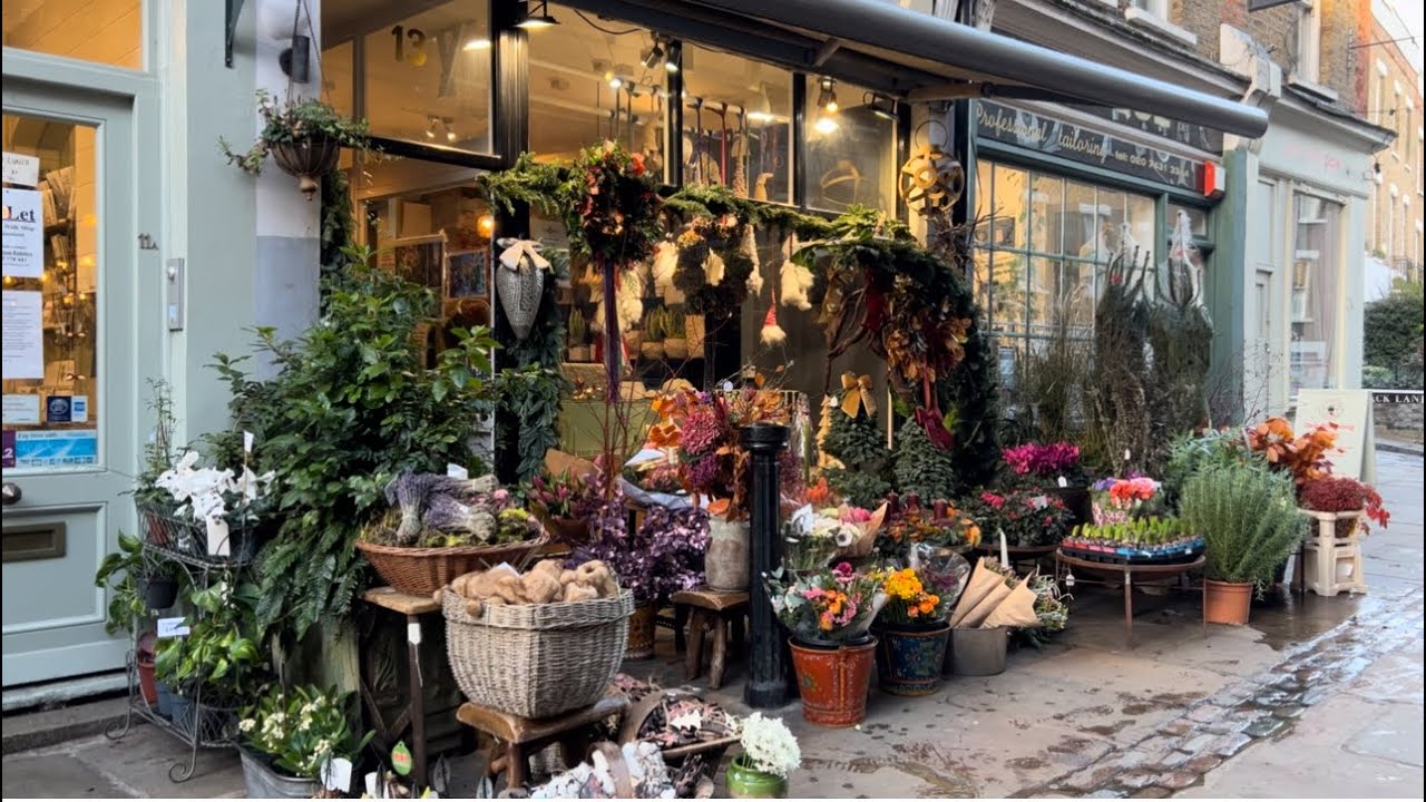 Evening Walk from Hampstead to Golders Green | Quiet London Streets in November 2025 🏙️🍂