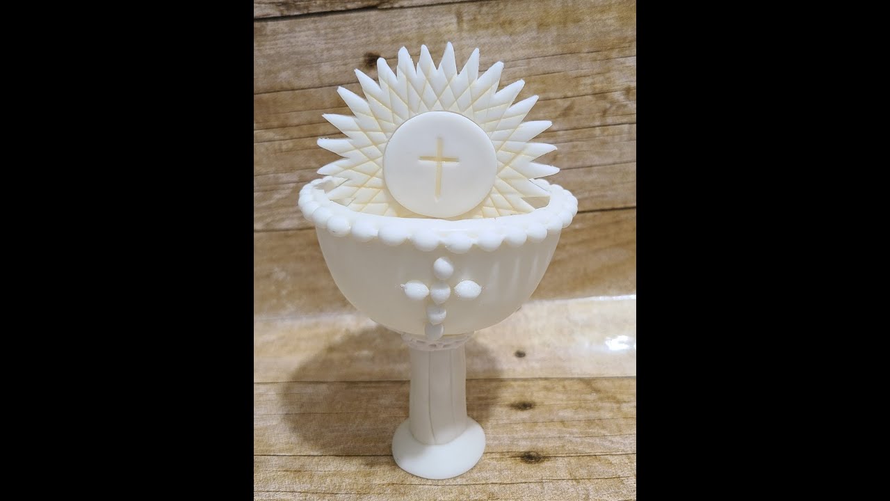 Como hacer una copa de fondant ~ How to make a fondant cup