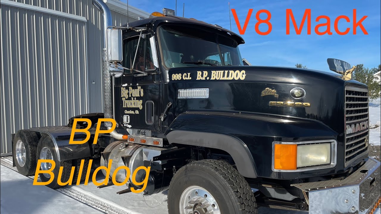 Mack CL713 V8 E9 Battery Box and Air Tank Install