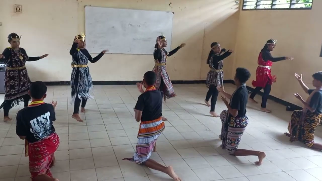 Dendang dikideng.Tari kreasi NTT. Ujian praktek seni Budaya.UPTD. SMP N 9 KUPANG