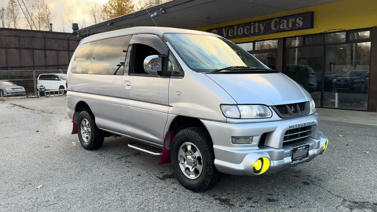 Vancouver Velocity Cars #19346 Mitsubishi Delica Active Field Edition 4WD (JDM 3.0L Gas )