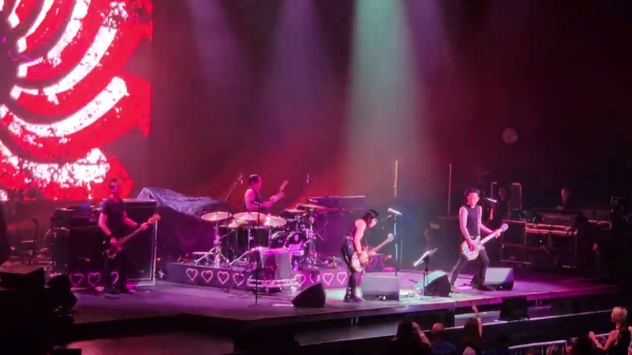 Everyday People - Joan Jett - Smart Financial Center (Sugarland, TX) 06-28-23