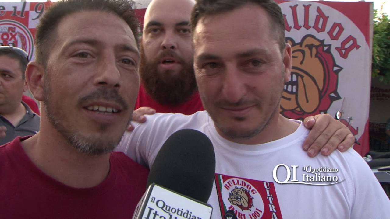 Bari, i 25 anni del gruppo ultras Bulldog