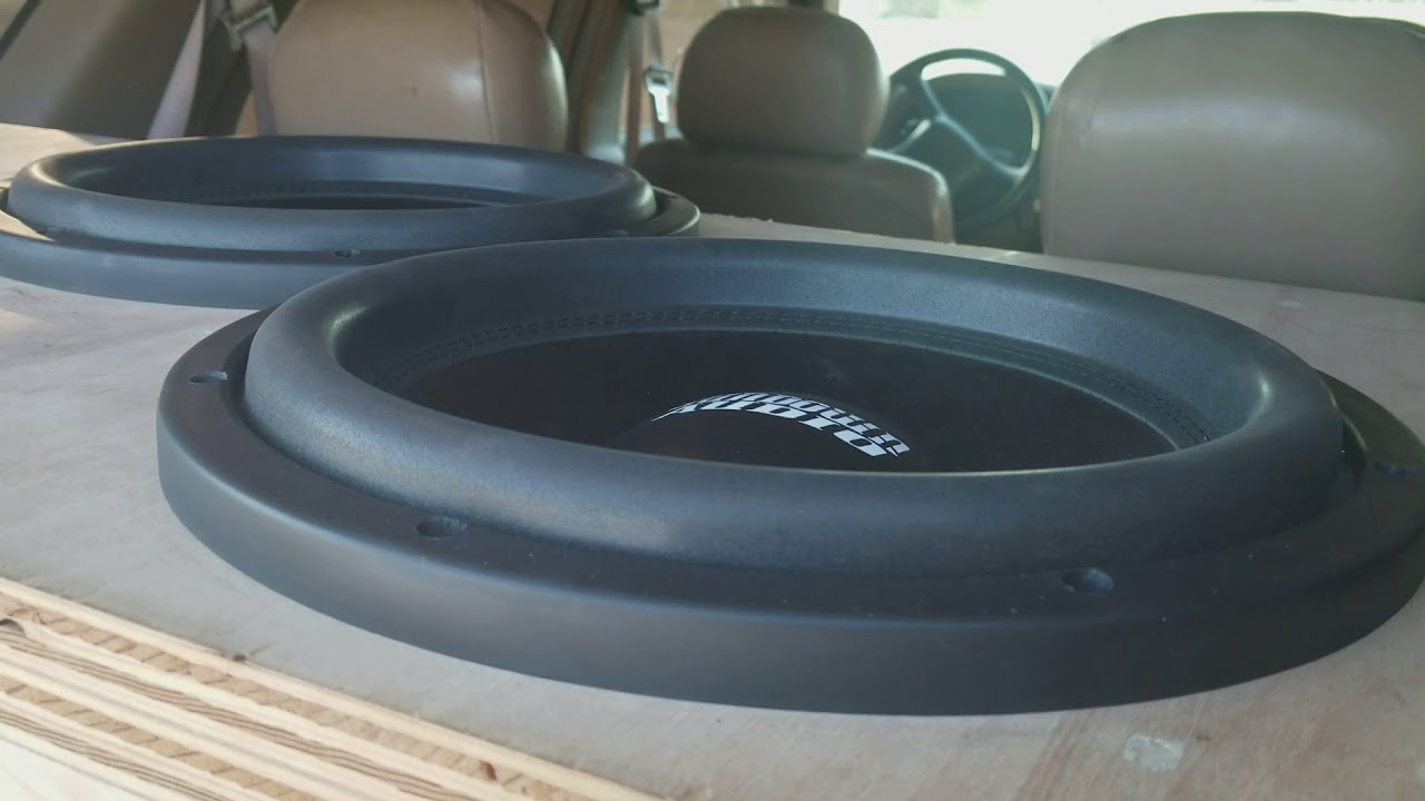 2 Sundown SA 12s on 4000 watts