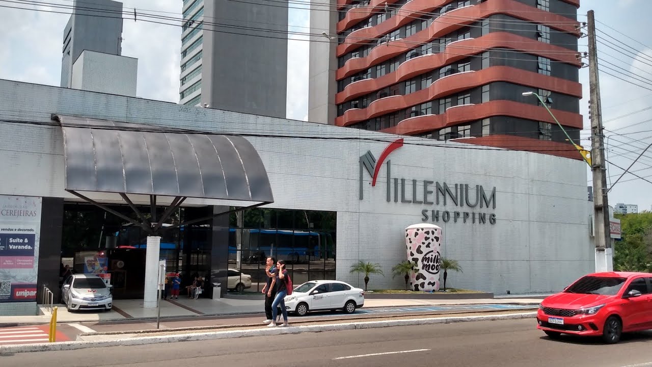 SHOPPING MILENIUM EM MANAUS/ COM EXPOSI&Ccedil;AO DE OBRAS DE ARTE.