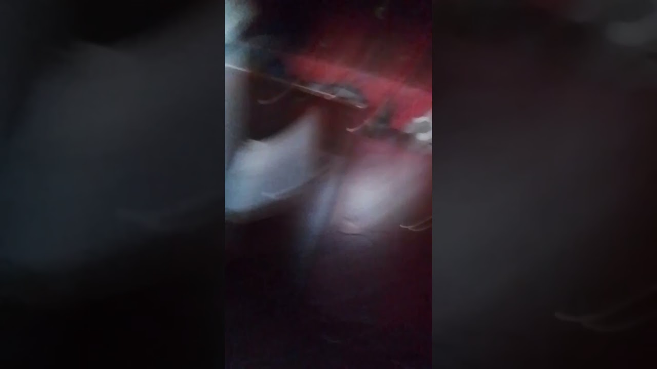 pov:mi mamá cuando saco malas notas.