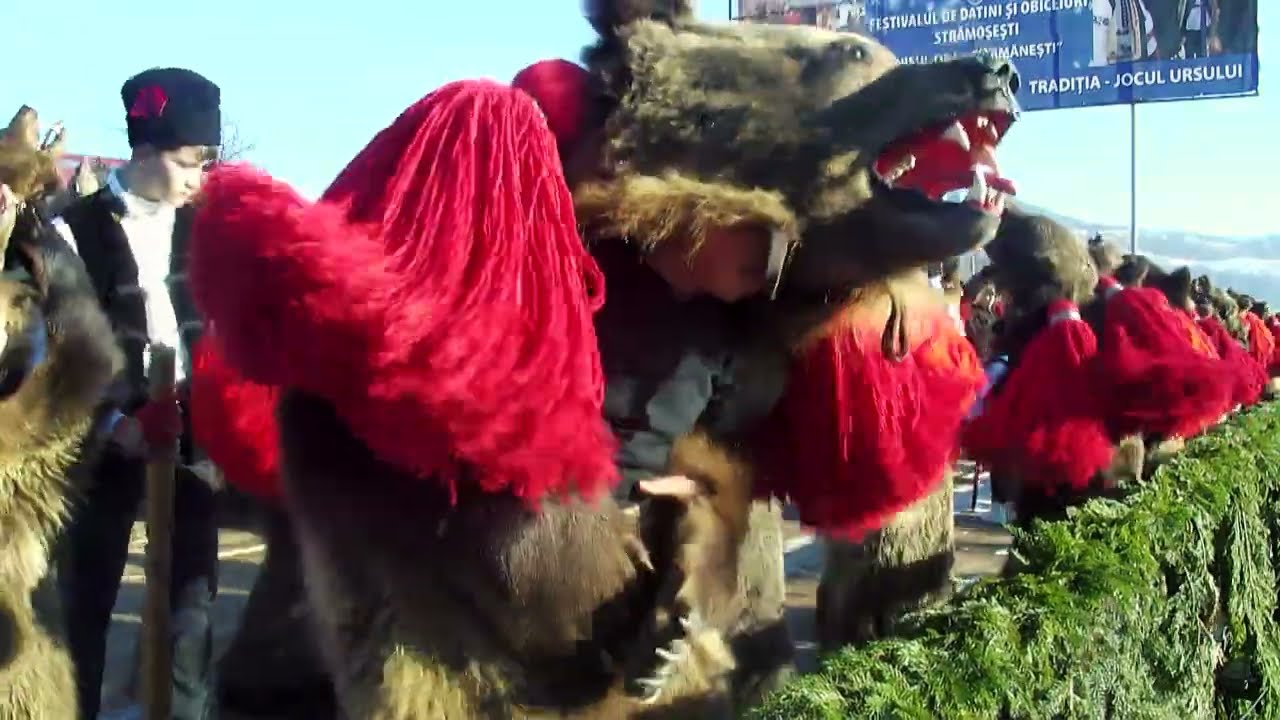 FESTIVALUL DE DATINI SI OBICEIURI STRAMOSESTI 