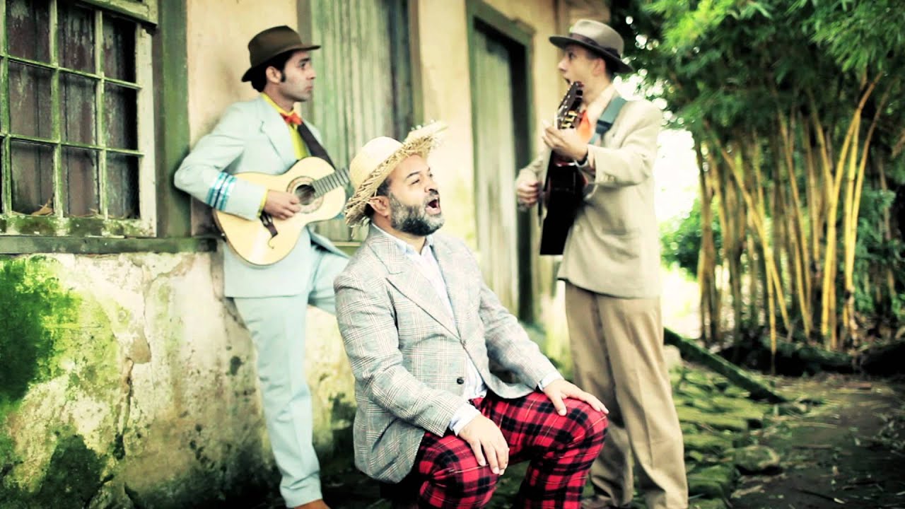 Trio do Trem - Moda do Fim do mundo (Rolando Boldrin, Tom Zé e Svaniek)