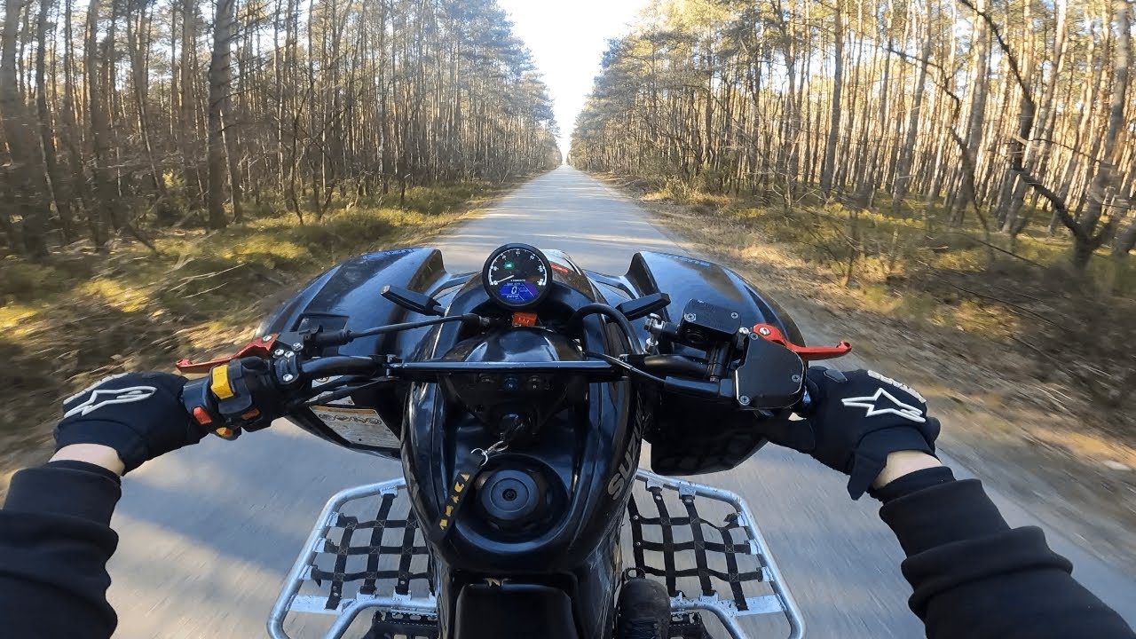 SUZUKI LTZ 400 WHEELIE