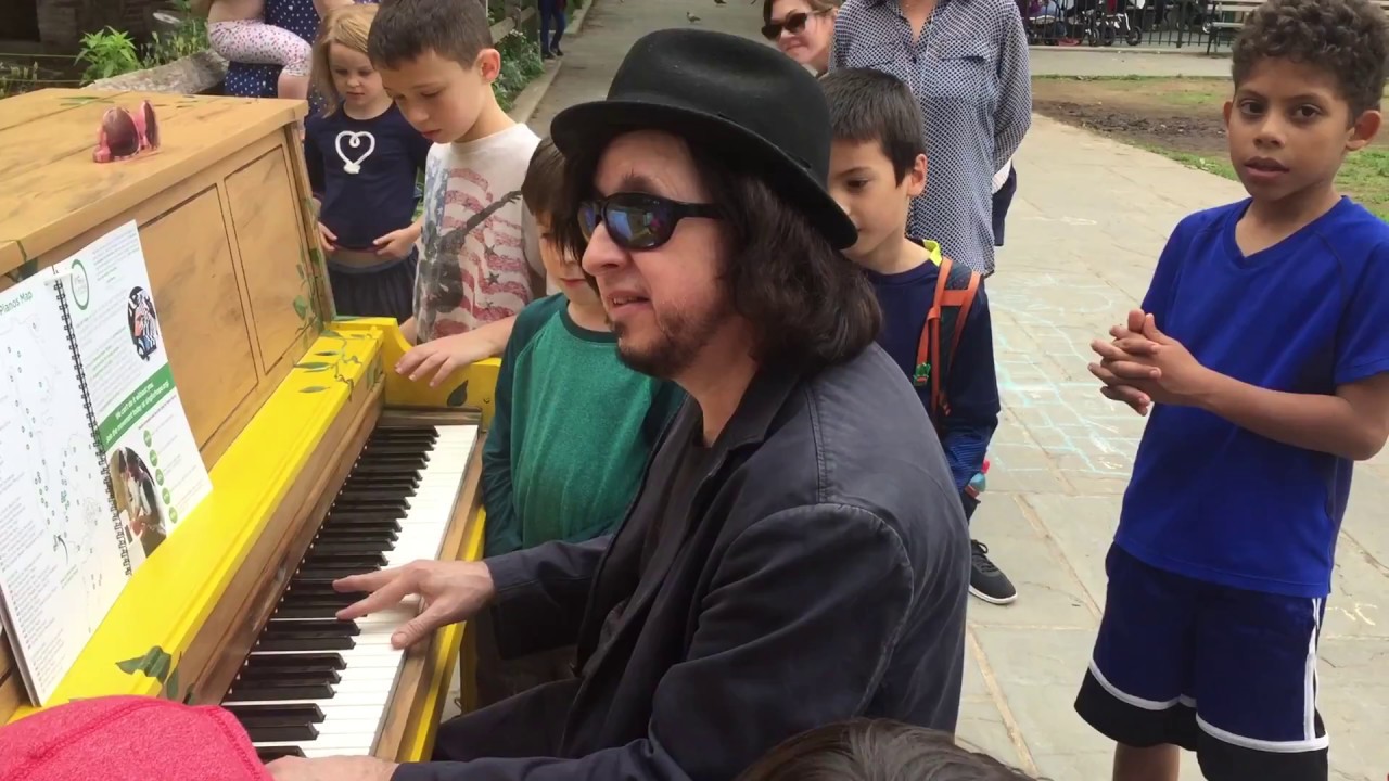 Johnny Young - Linus And Lucy by Vince Guaraldi