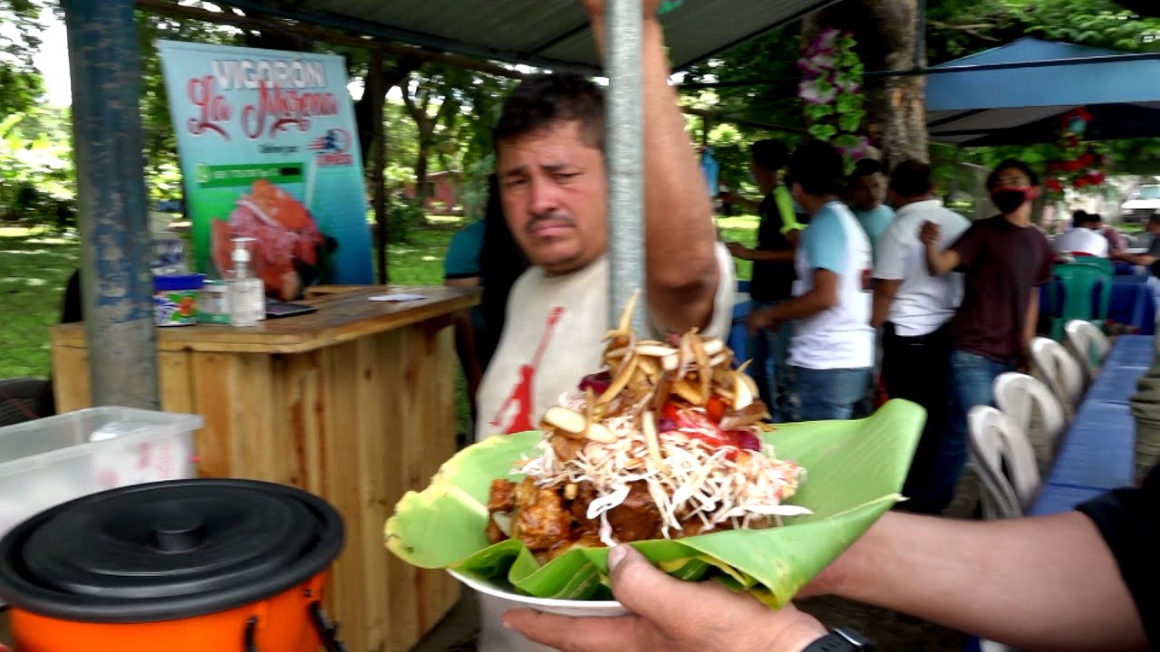 En Managua nos encontramos con un vigorón que está para chuparse los dedos