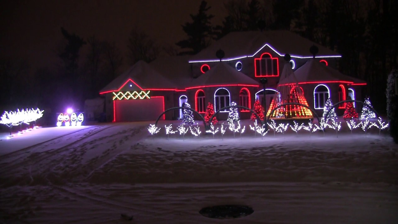 Bernier Christmas light show Ho Ho Christmas 2016