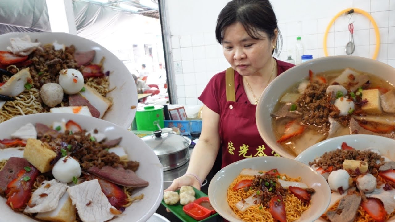 Old School Kopitiam That Serves Popular Sarawakian Traditional Kolo Mee