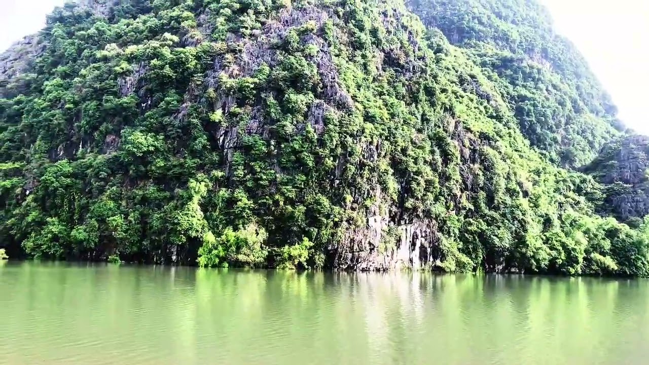 Điểm check in đẹp tại bãi sỏi đảo Khê cốc |Bon Bon