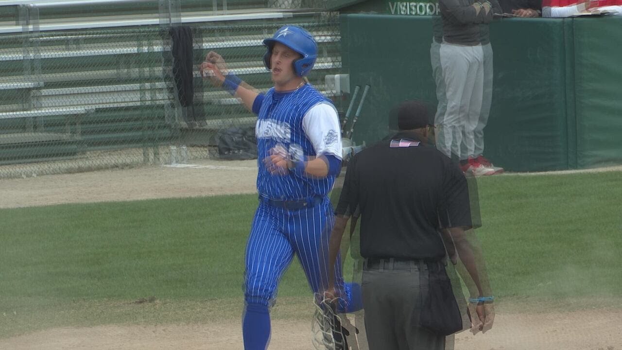 Lansing Community College baseball cruises to the Super Regionals in Jackson