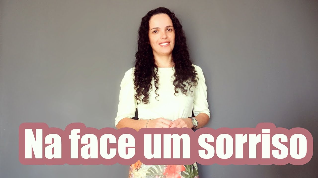 Na Face Um Sorriso - Vany Magalhães