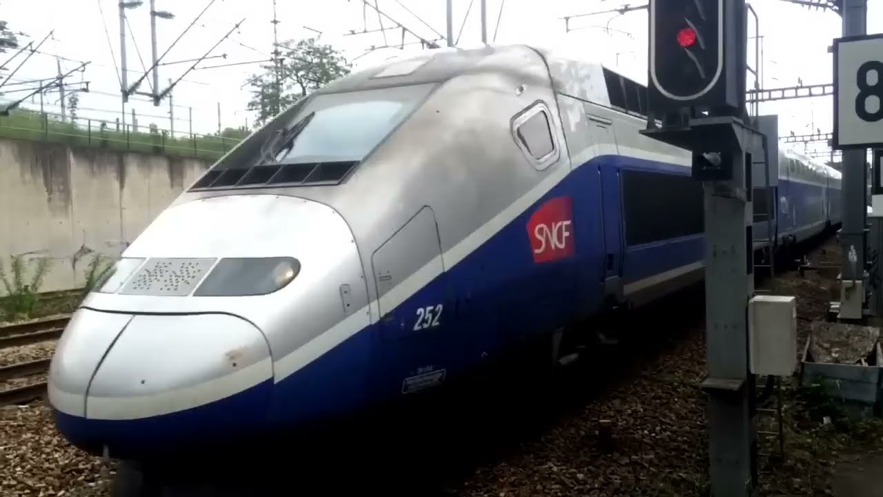 High Speed Train (TGV Atlantique, Duplex, Dasye et OUIGO) in Massy TGV
