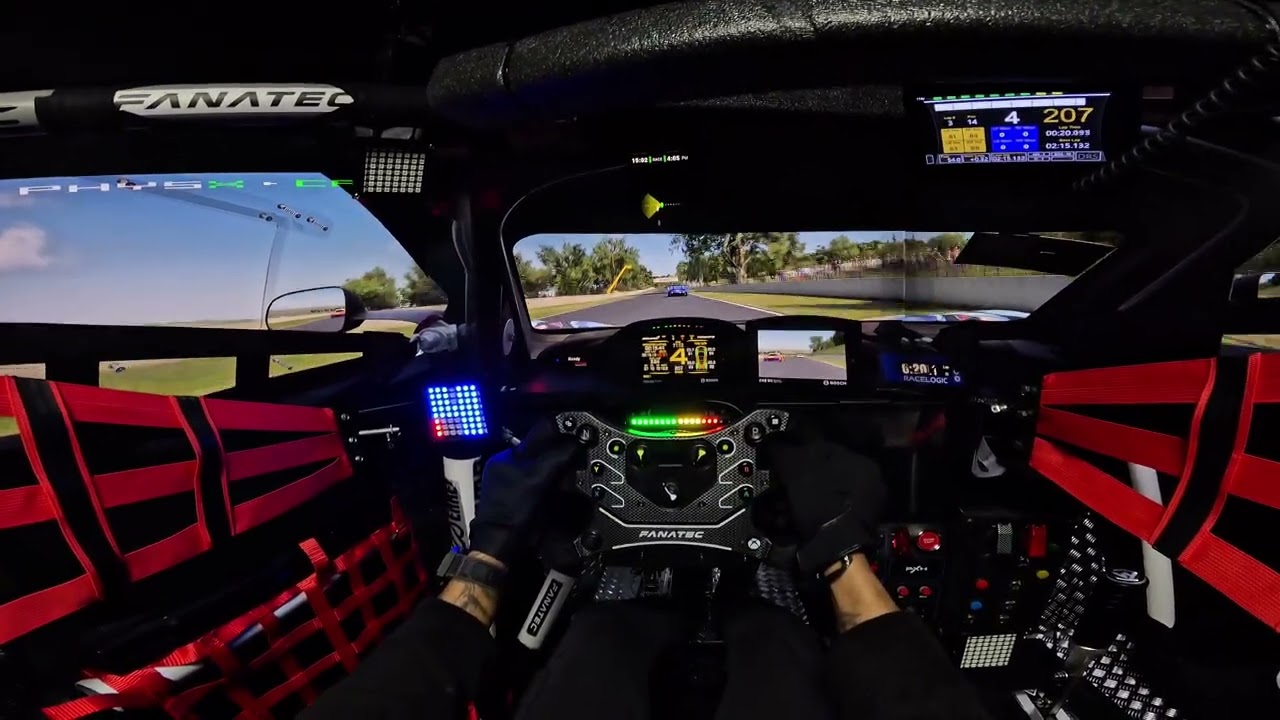 McLaren 720S GT3 vs Mercedes AMG GT3 🔥 Duel de malade course en ligne