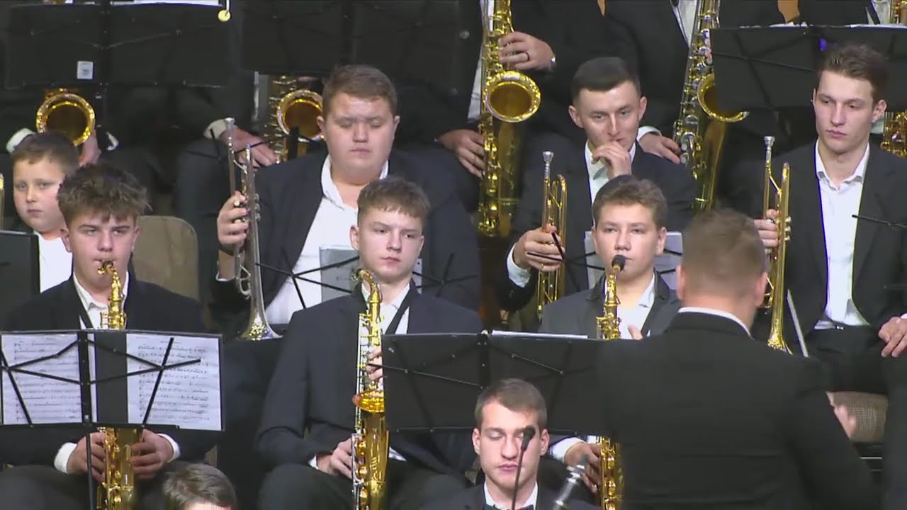 Бог нас всех так любит || Band