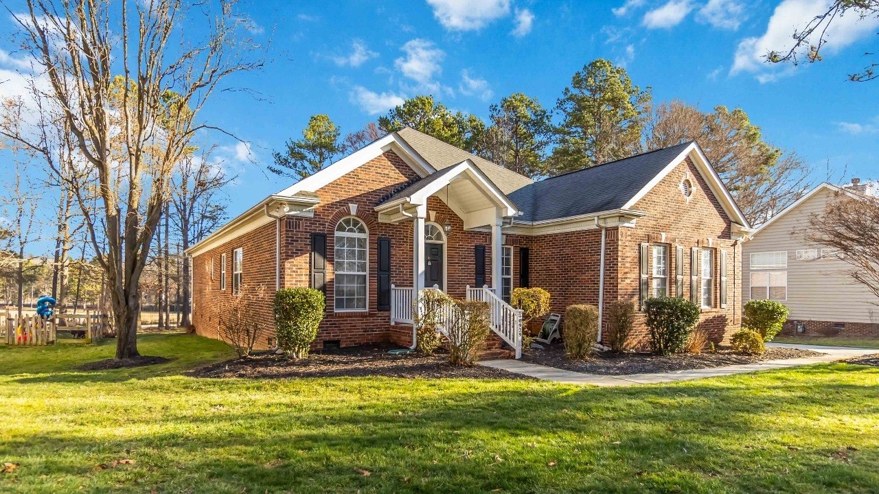 10929 Sycamore Club Drive, Charlotte, NC 28227