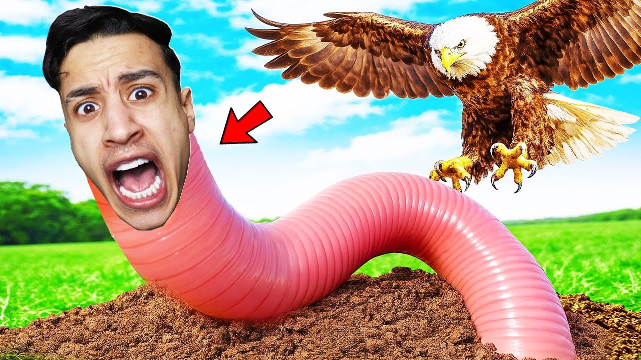 لعبة الغميضة التحول والهروب ولكن انا دودة صغيرة !!🐛😂