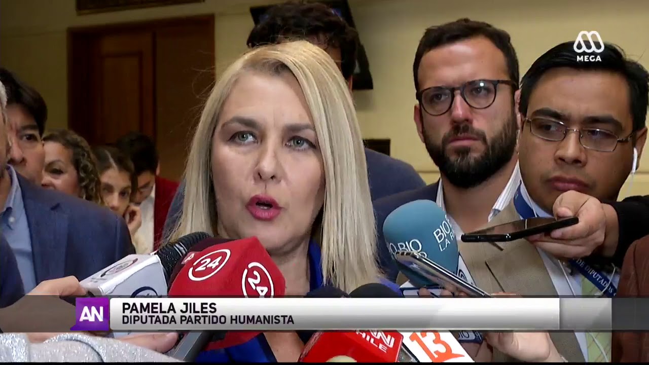 Diputado Urrutia trata a víctimas de la Dictadura de 