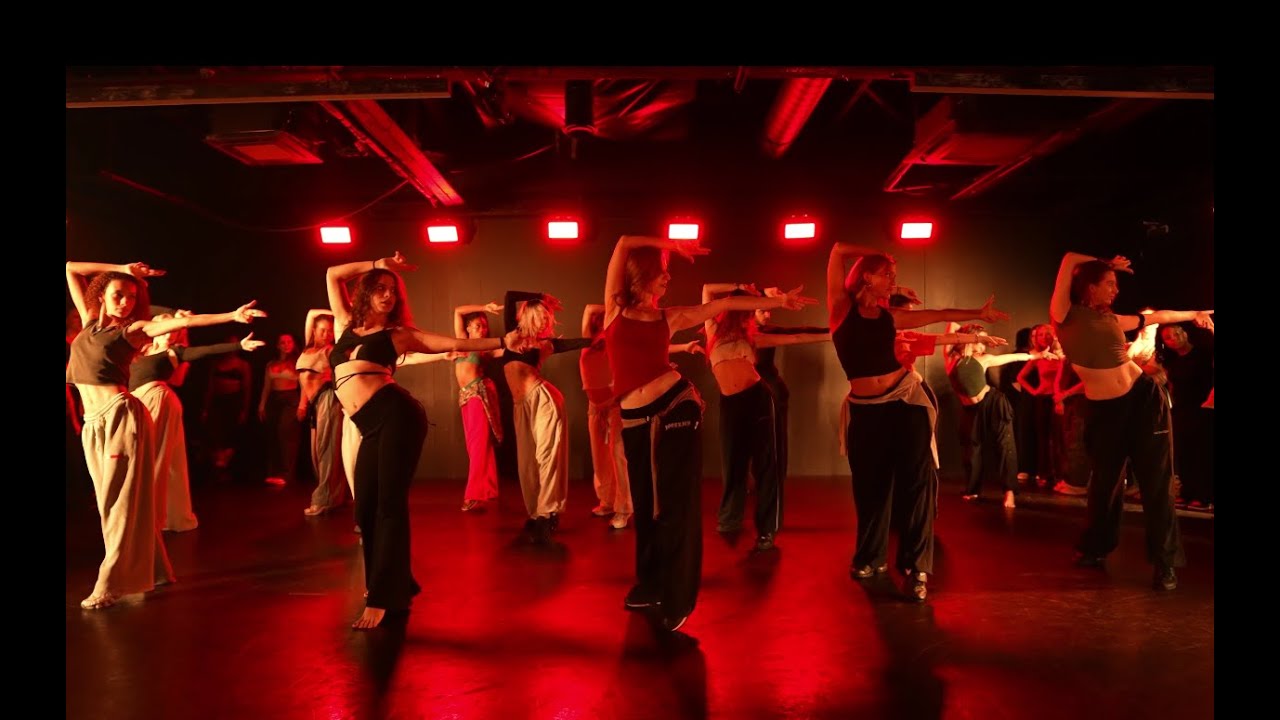 Beautiful liar- Choreography by Shona Wilson